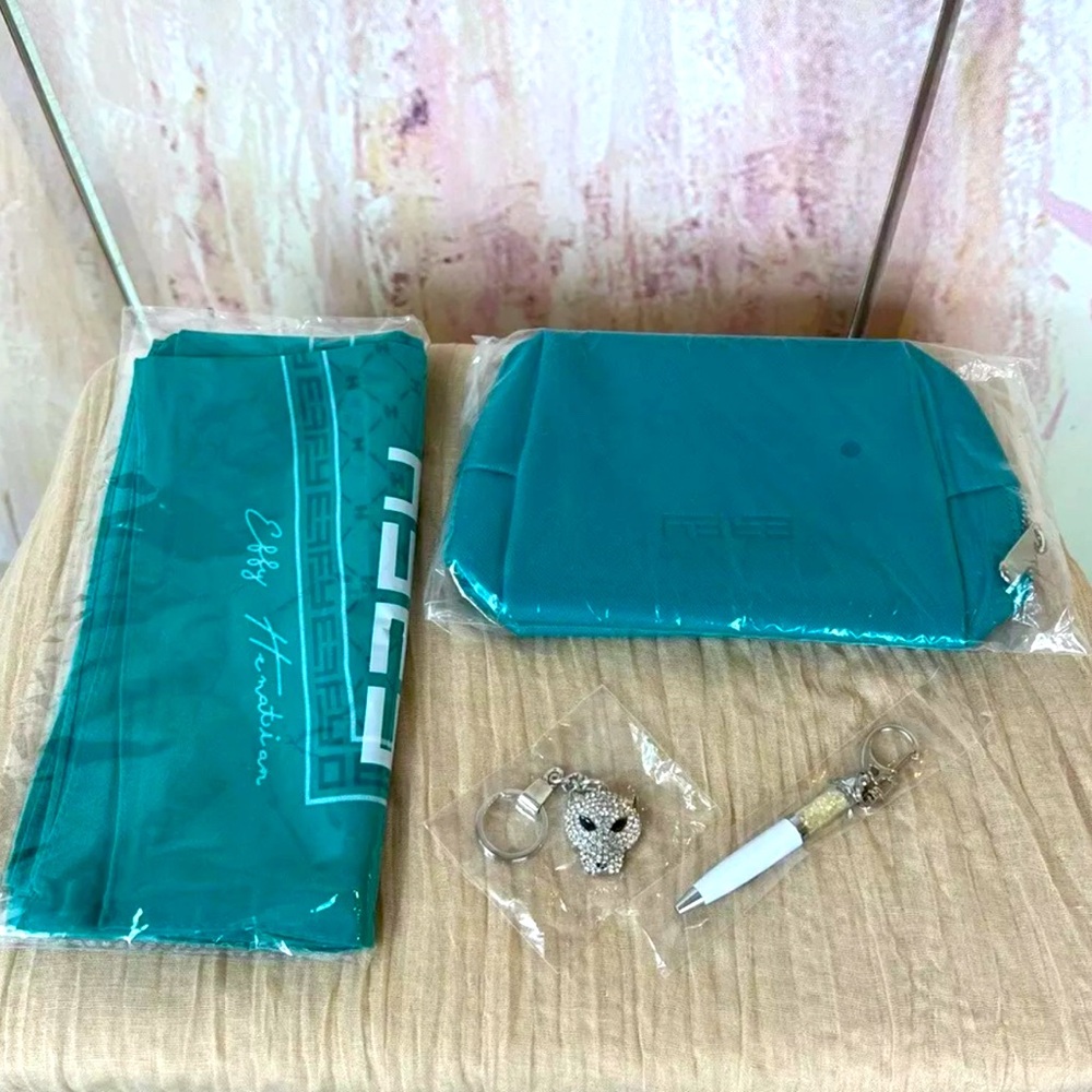 NEW EFFY Designer Bundle Keychain Scarf Pen Cosmetic Bag Brand New Sealed